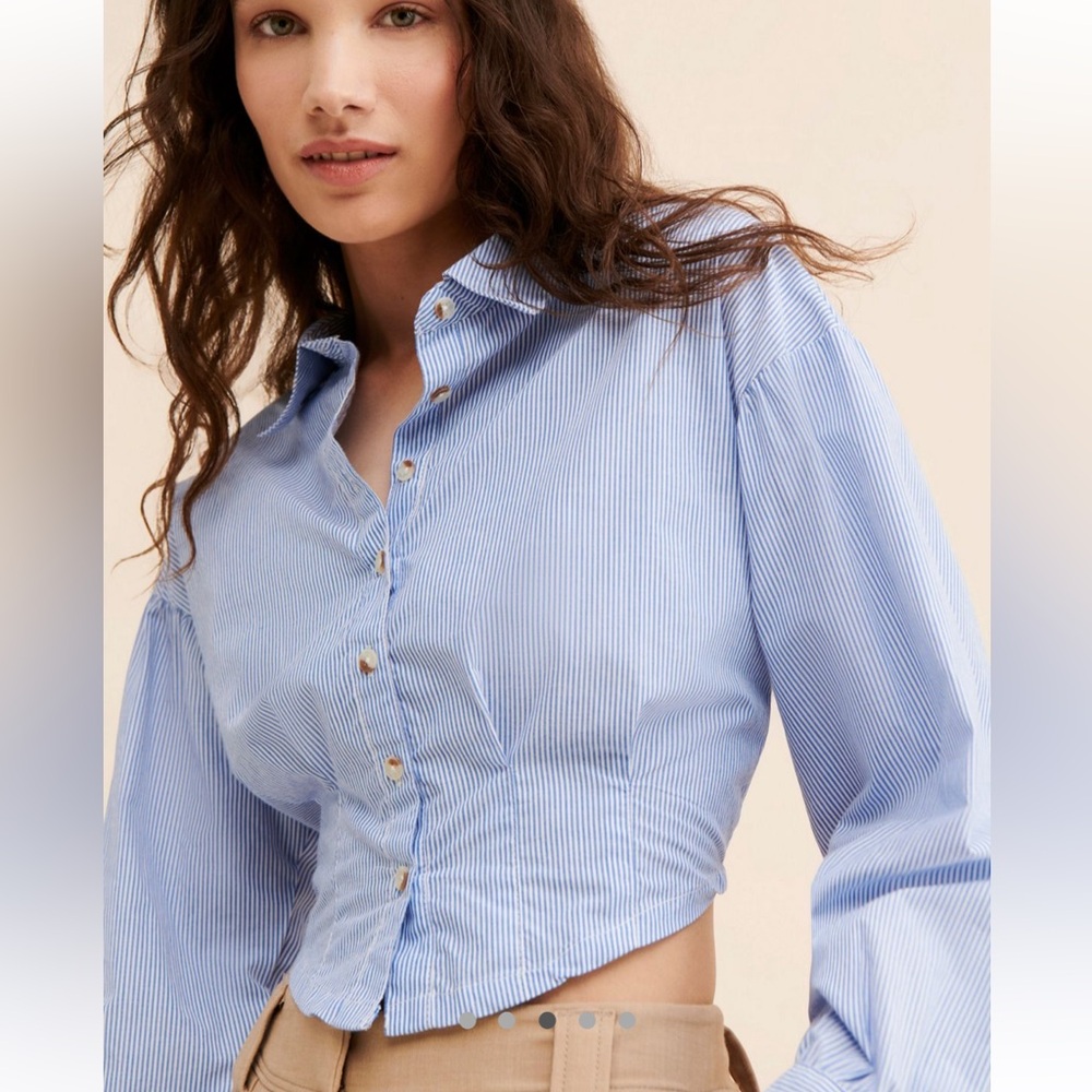Free People Blue Buttoned Crop Top size Medium - Picture 1 of 4